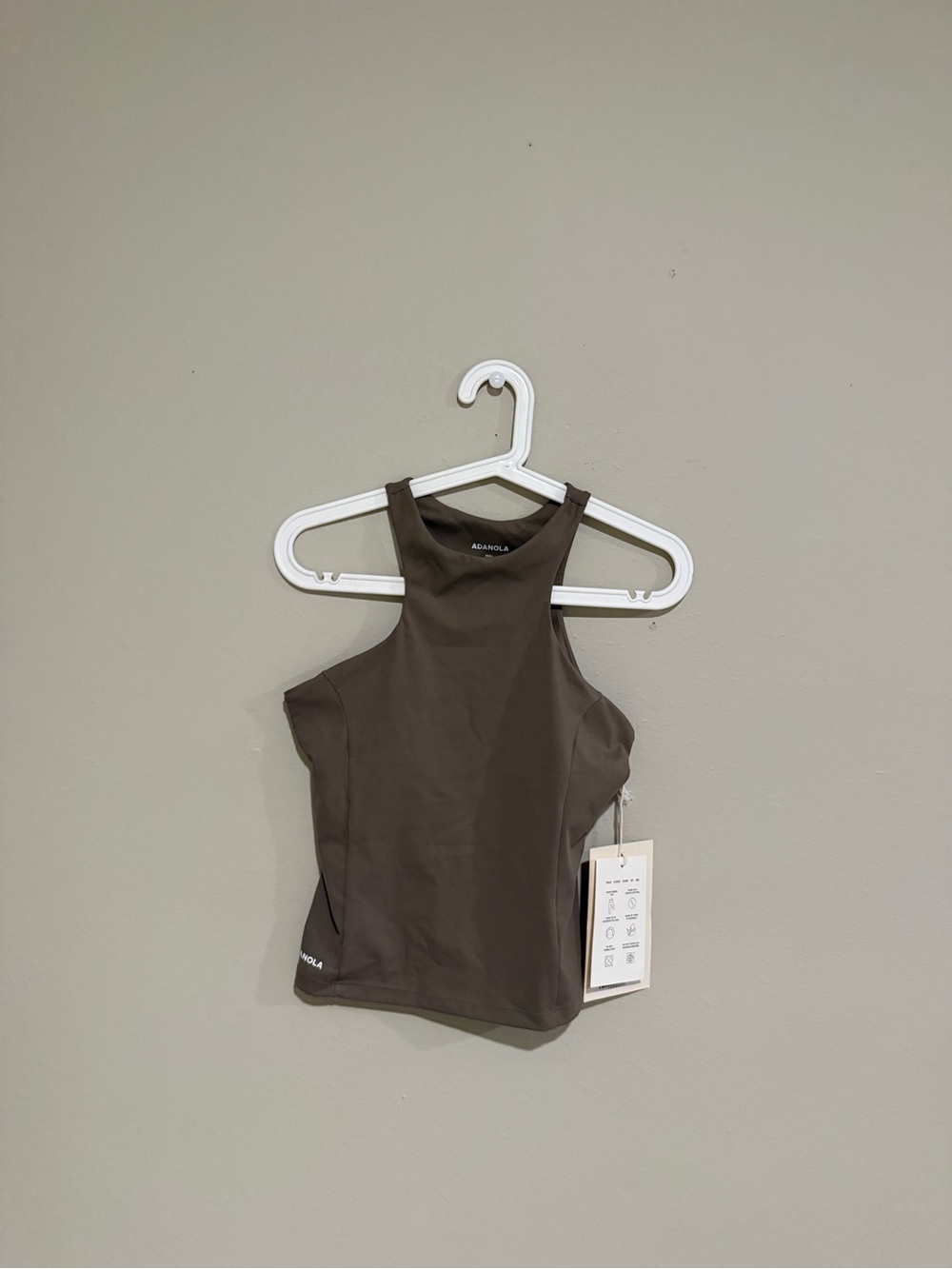 Adanola High-Neck Workout Tank Top in Cocoa Brown
